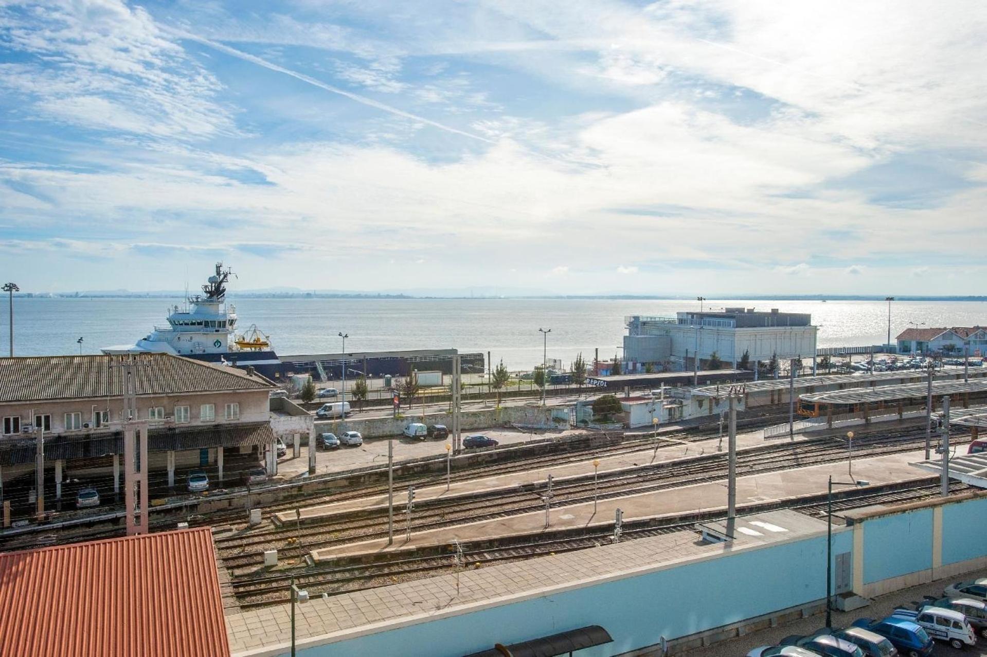Apartment Studio Fuer 17 Personen Und 1 Kind In Lissabon